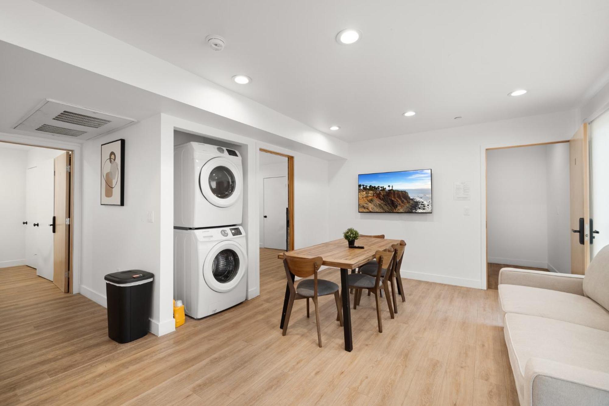 Charming Urban Retreat Near Usc In La- Private Room With Share Living Room With Kitchen 洛杉矶 外观 照片