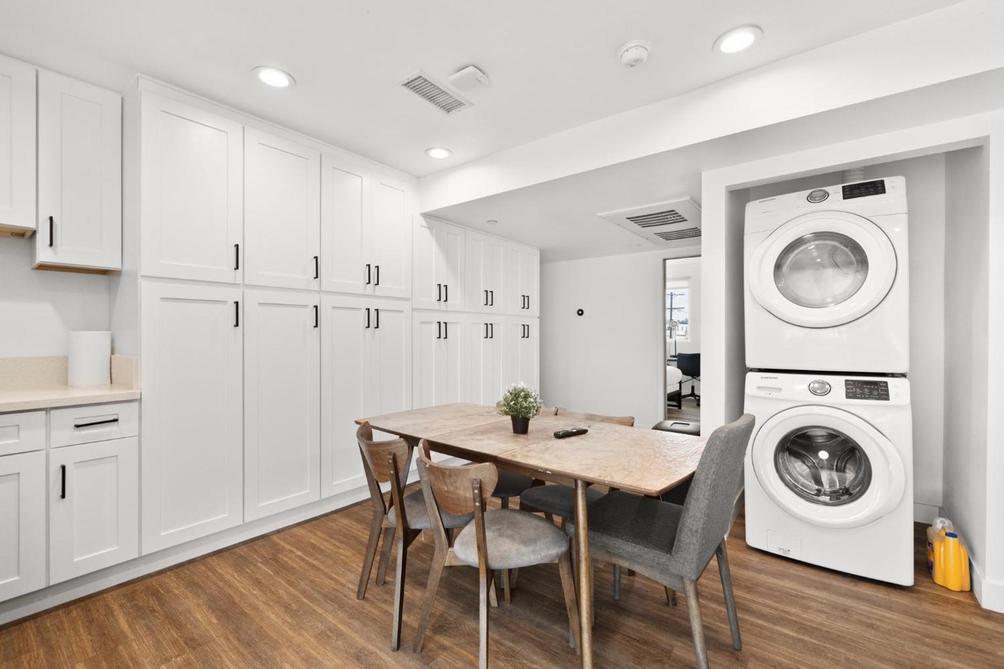 Charming Urban Retreat Near Usc In La- Private Room With Share Living Room With Kitchen 洛杉矶 外观 照片