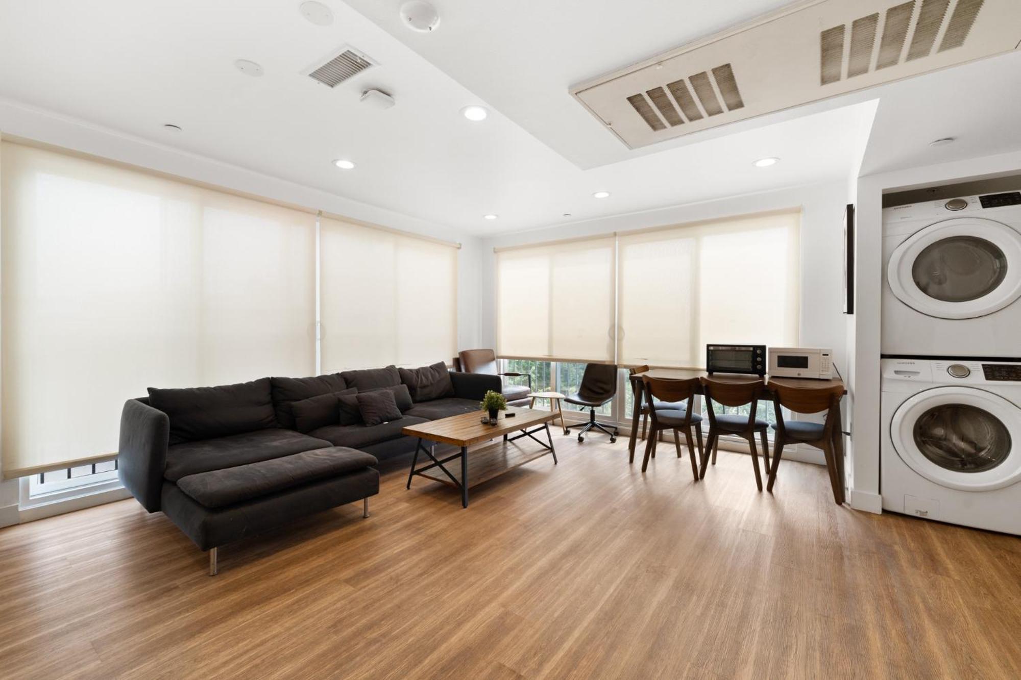 Charming Urban Retreat Near Usc In La- Private Room With Share Living Room With Kitchen 洛杉矶 外观 照片